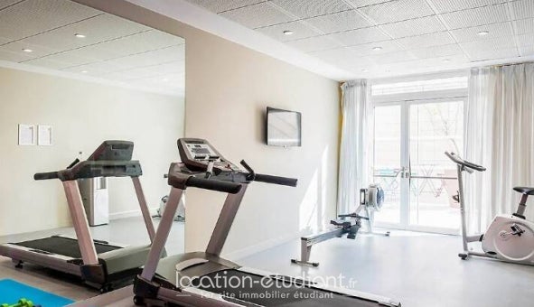Flat Rue Roque de Fillol in Puteaux