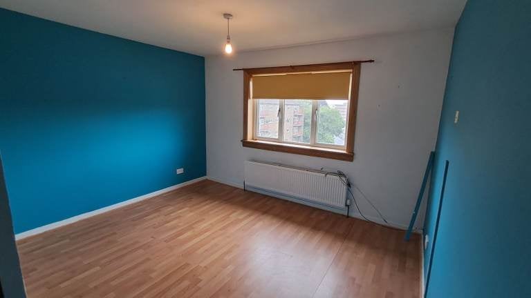 Flat Dunearn Drive in Kirkcaldy