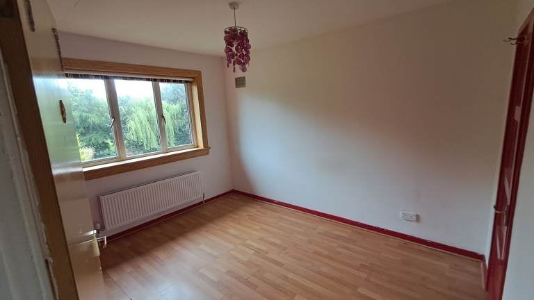 Flat Dunearn Drive in Kirkcaldy