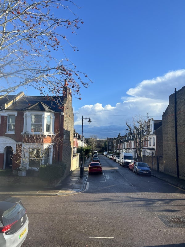 Room Parolles Road in Greater London