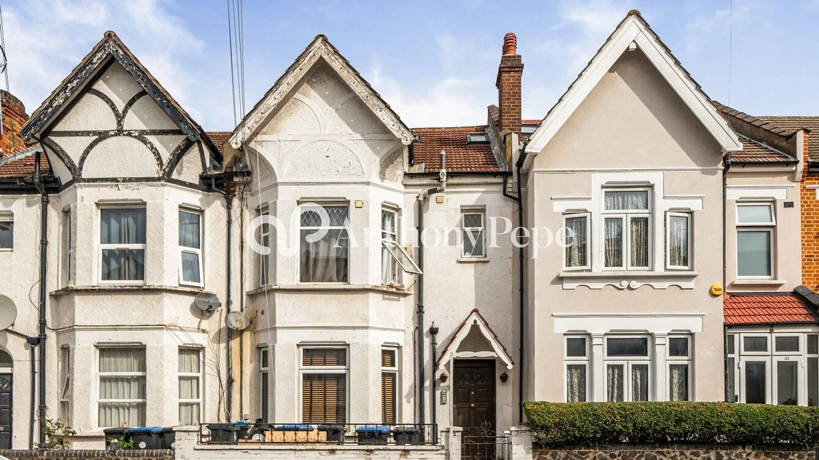 Flat Tottenhall Road in Greater London