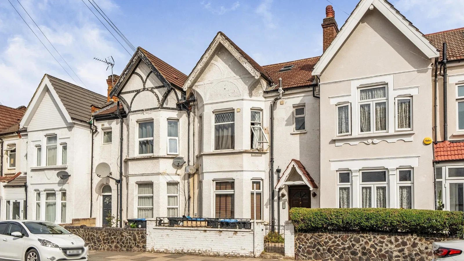 Flat Tottenhall Road in Greater London