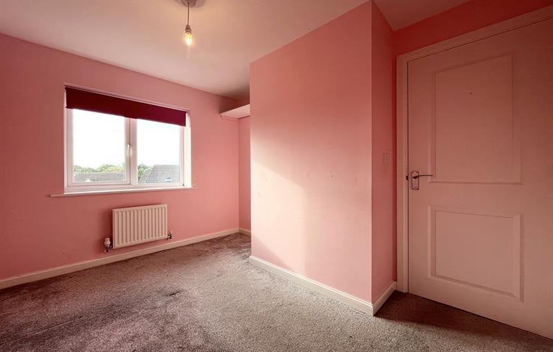 House Enstone Close in Swindon