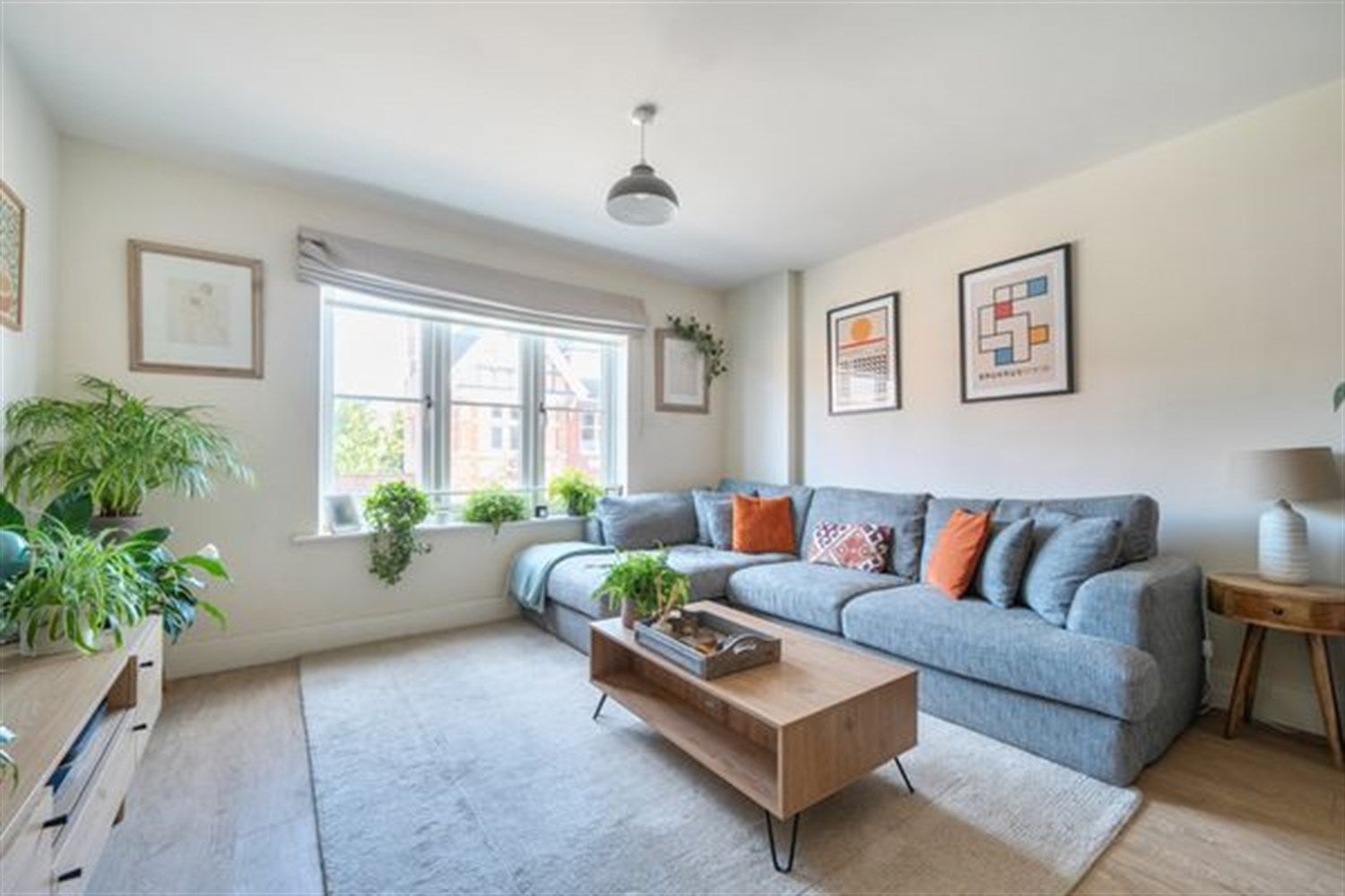 Flat Claremont Way in Chichester