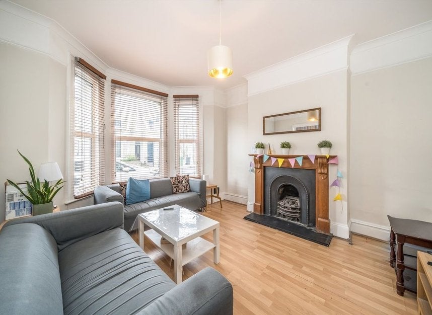 House Ballater Road in Greater London