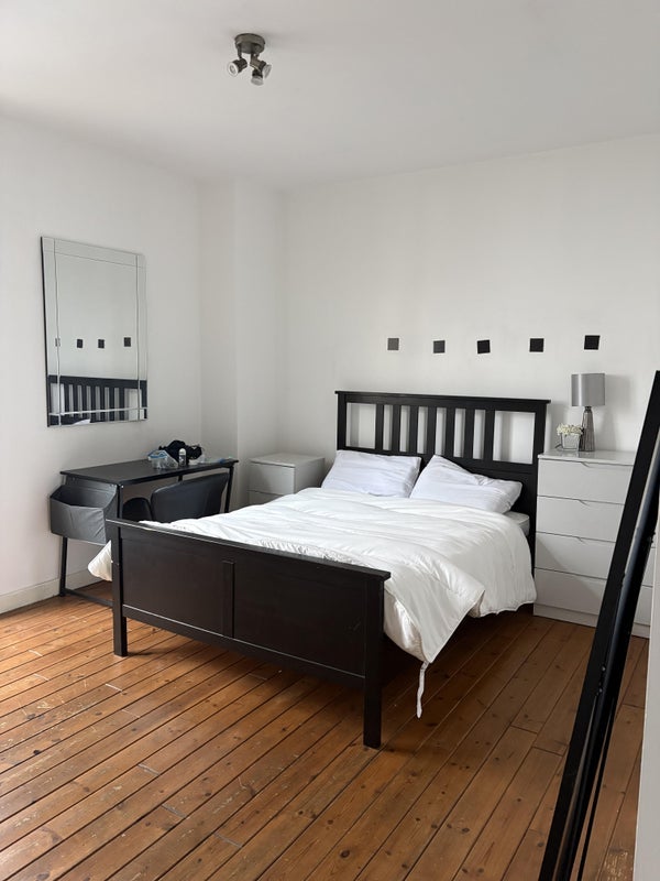 Room Provost Street in Greater London