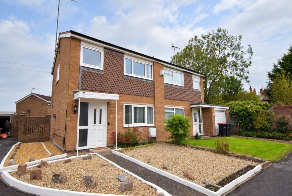 House Kensington Close in Chester