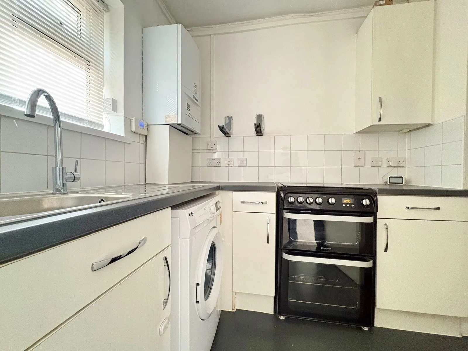 Flat McEntee Avenue in Greater London
