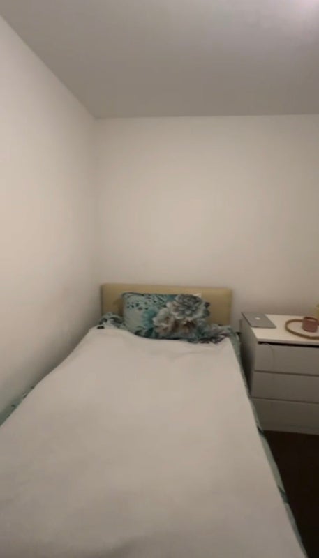 Room Boundary Lane in Manchester