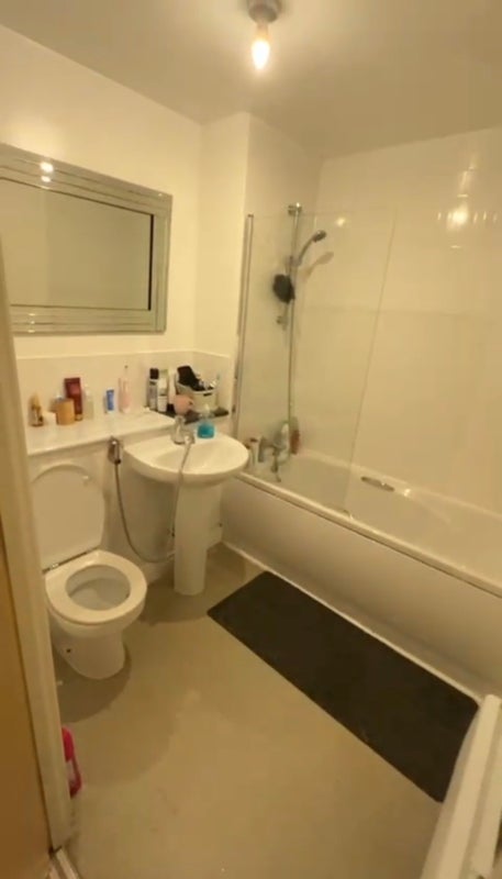 Room Boundary Lane in Manchester