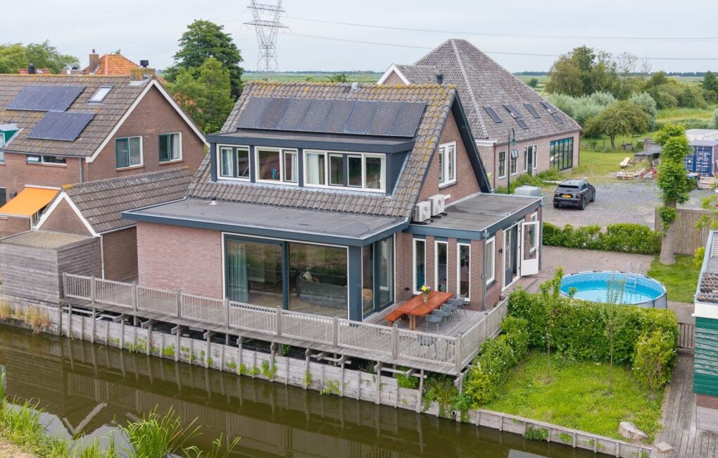 Huis Zuideinde 56 in Grootschermer