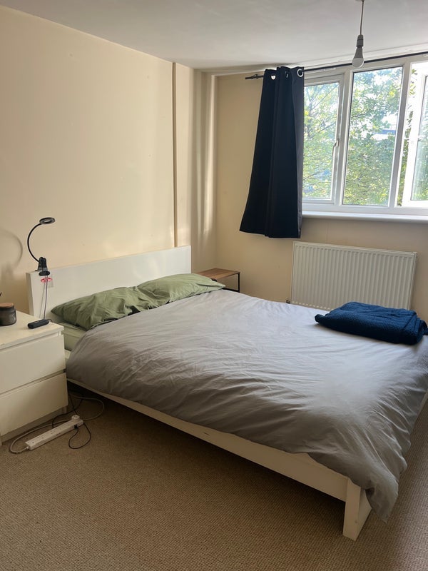 Room Verdi Crescent in City of Westminster