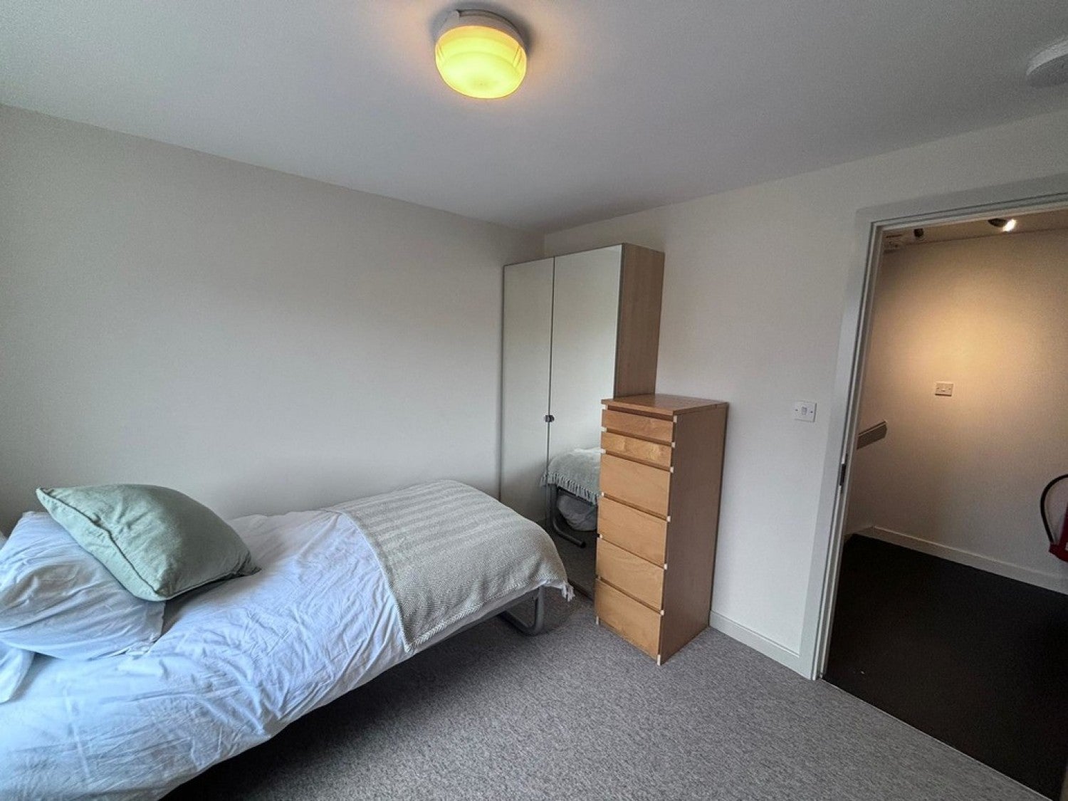 Room West Hendford in Yeovil