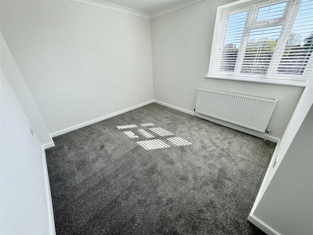 Flat Kingland Crescent in Poole