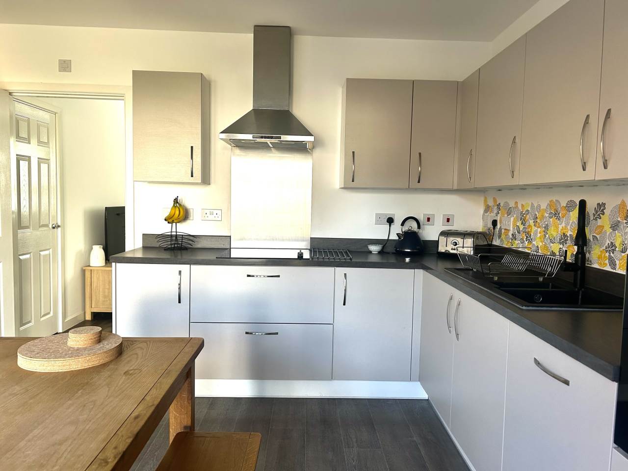 Flat Dart Avenue in Exeter