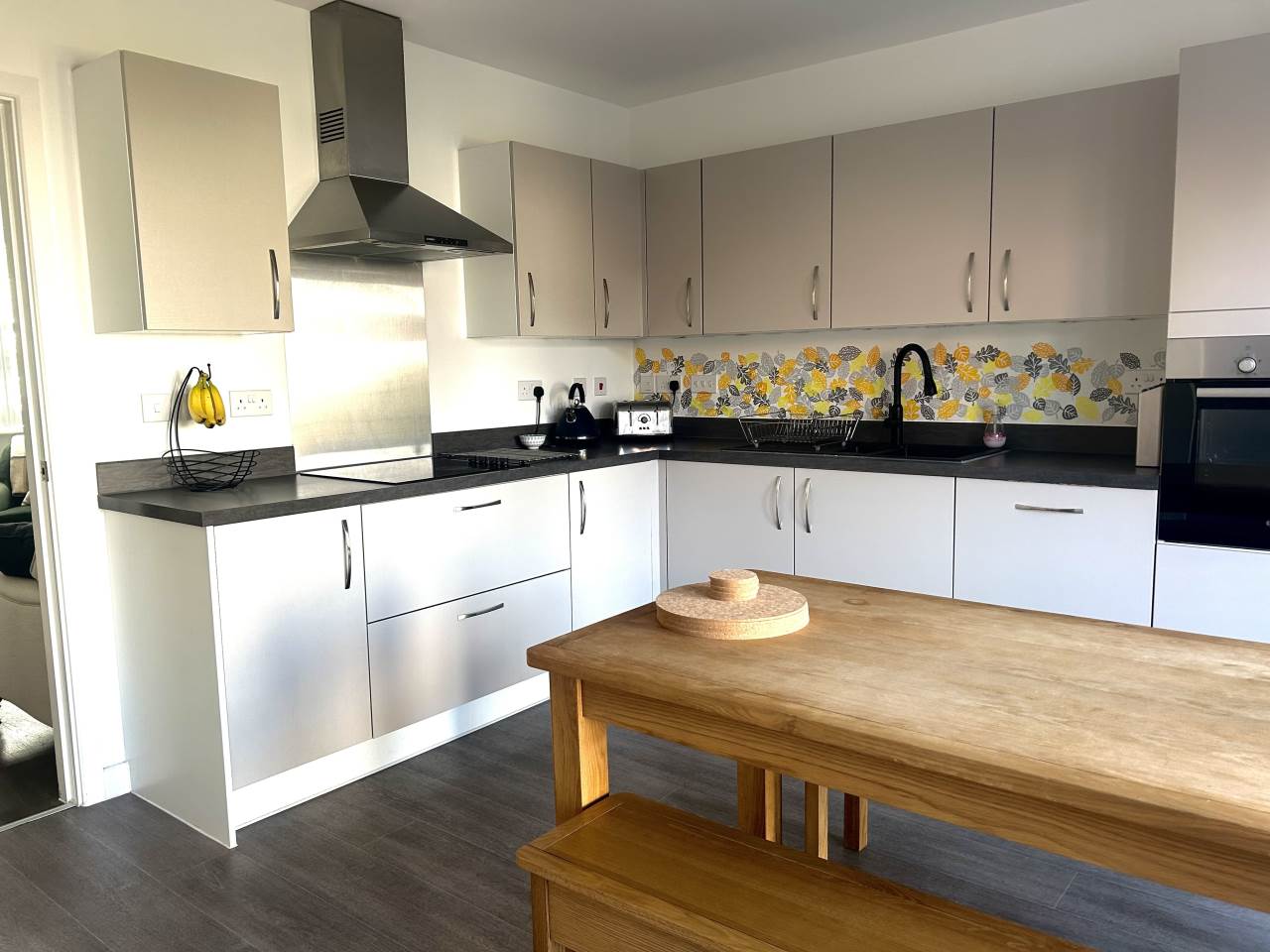 Flat Dart Avenue in Exeter