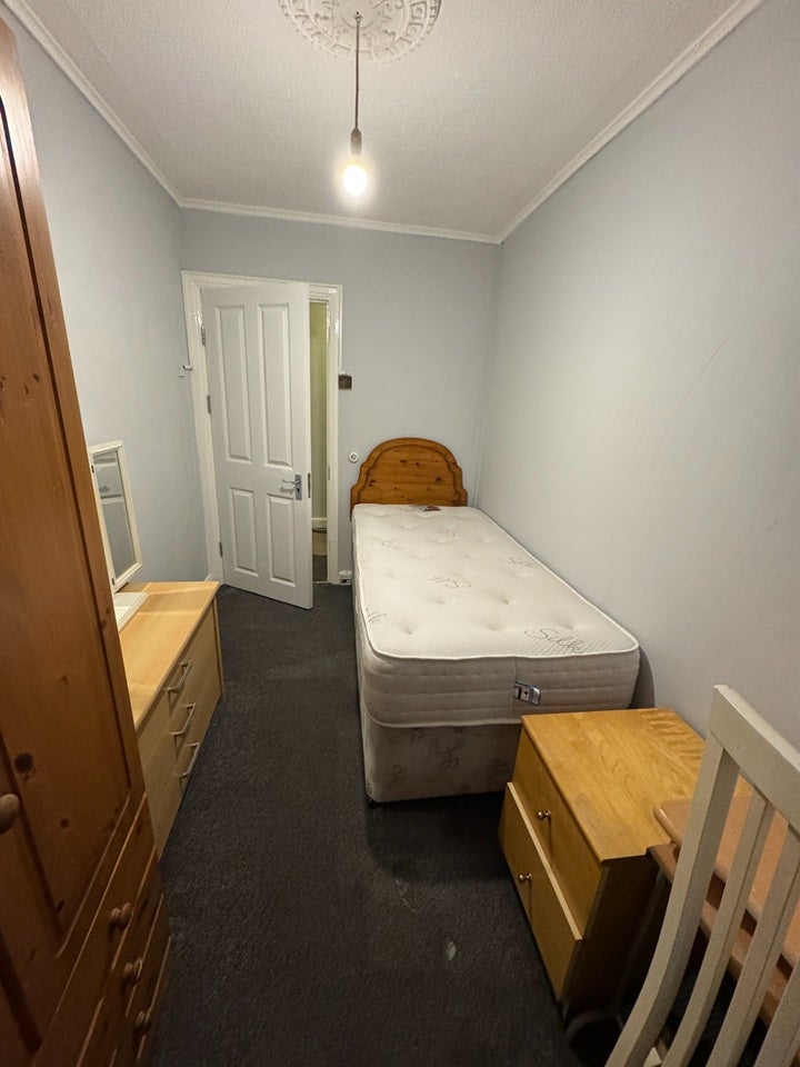 Room Brighton Road in Greater London