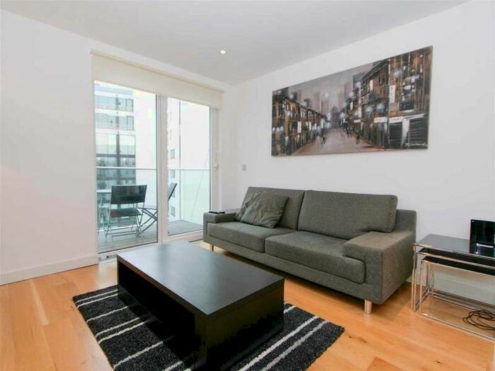 Flat Gillingham Street in City of Westminster