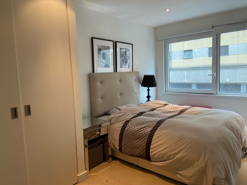 Flat Gillingham Street in City of Westminster