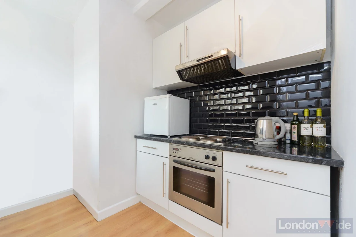 Flat Shirland Road in City of Westminster