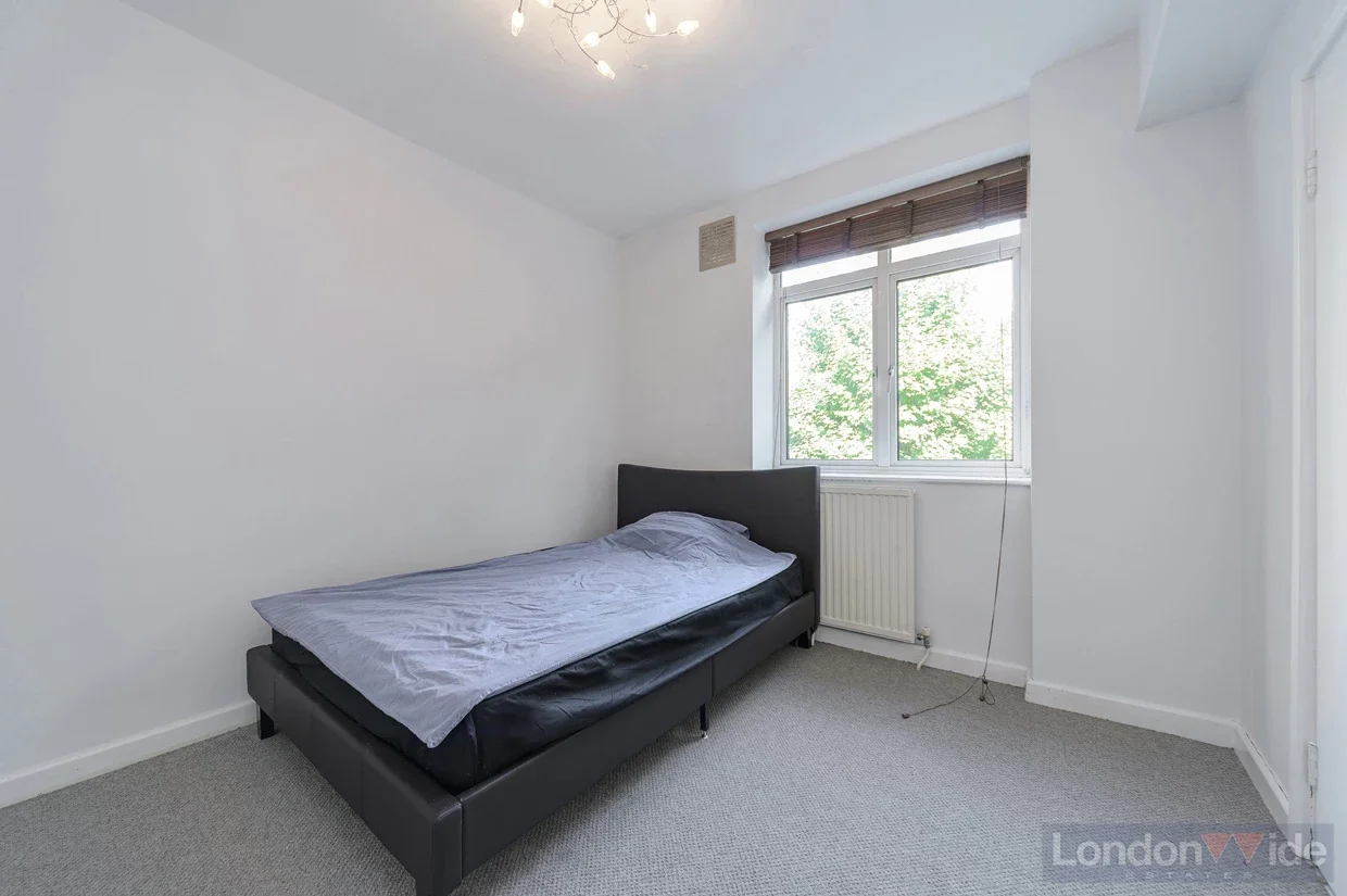 Flat Shirland Road in City of Westminster