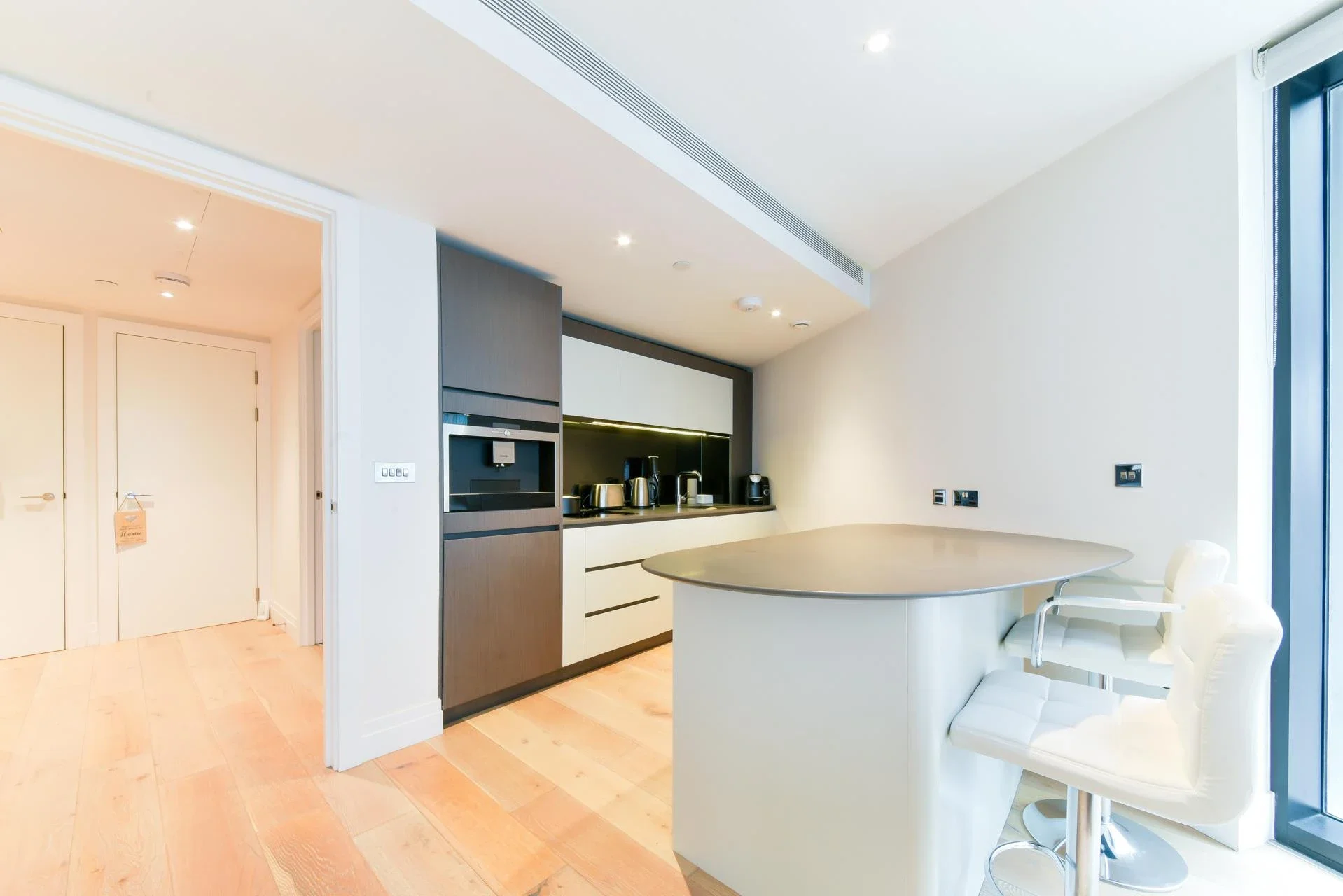 Flat New Mill Road in Greater London