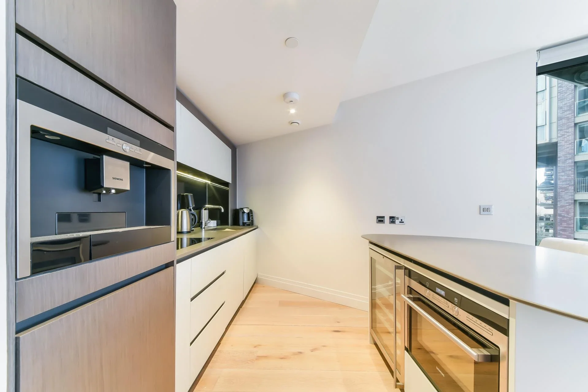 Flat New Mill Road in Greater London