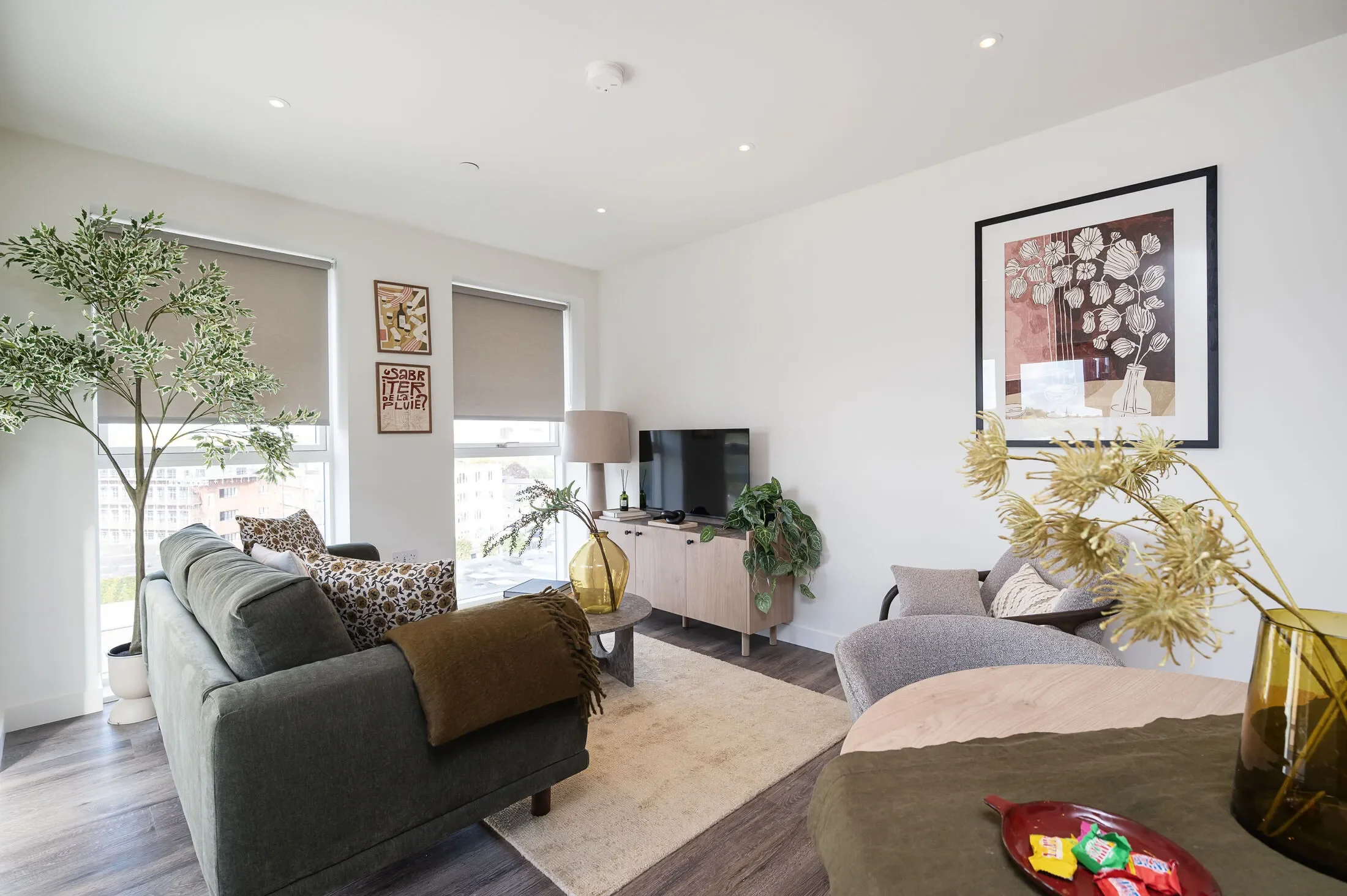 Flat Foundry Court in London