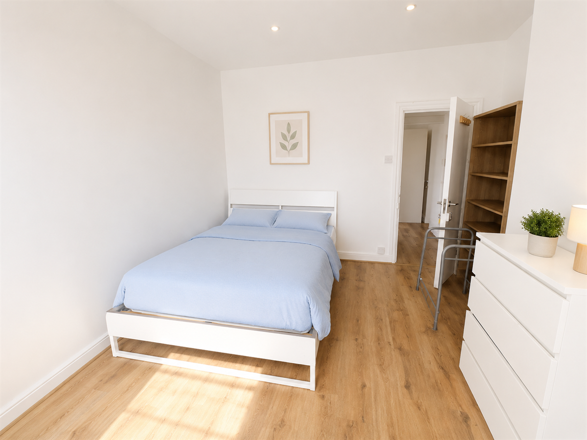 Flat Arthur Road in Greater London