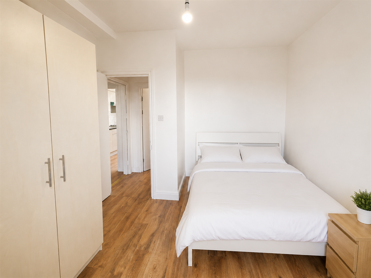 Flat Arthur Road in Greater London