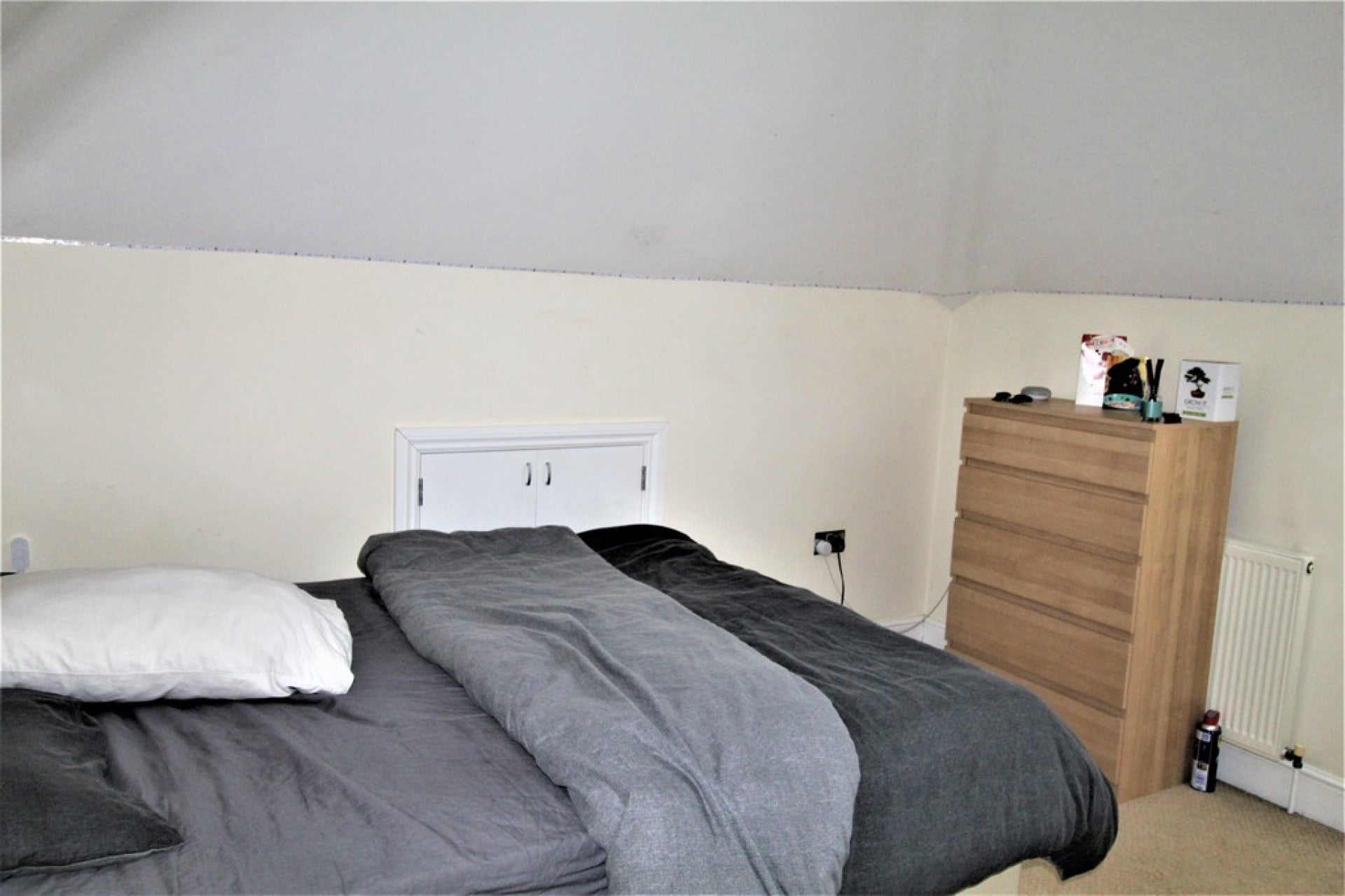 Flat Egham Hill in Borough of Runnymede