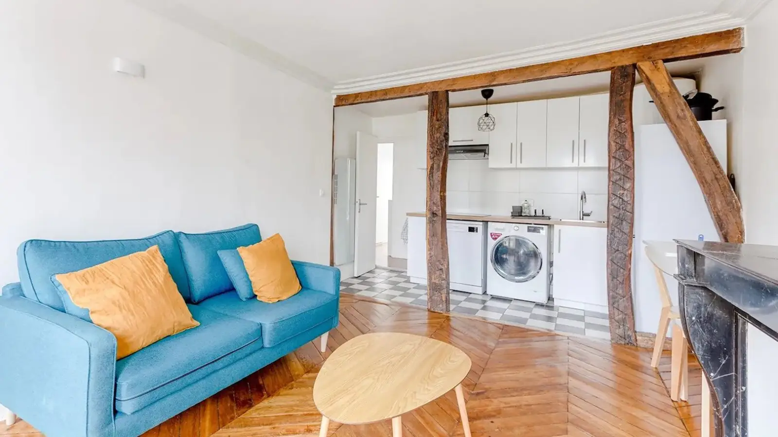 Flat Quai de Jemmapes in Paris