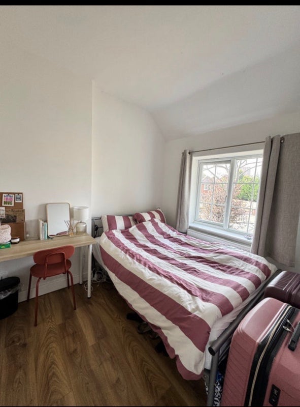 Room The Curve in Greater London
