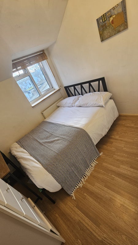 Room Kings Road in Chelmsford