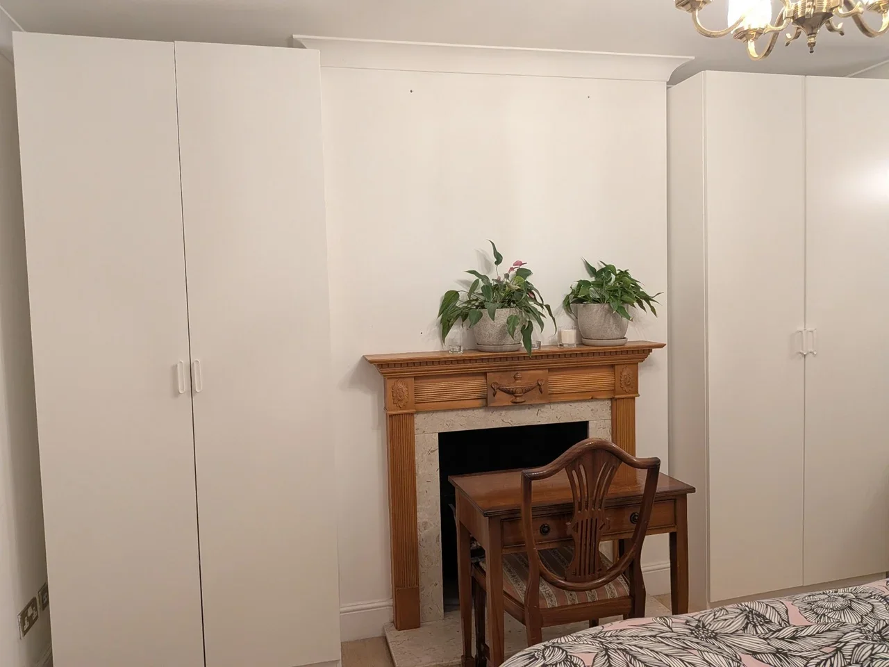 Room Western Avenue in Greater London