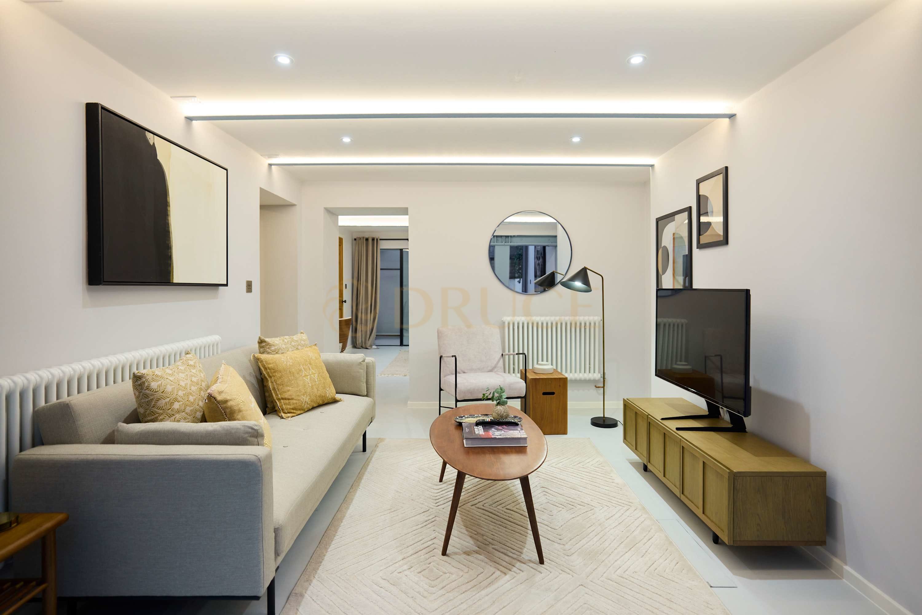 Flat Harrow Road in City of Westminster