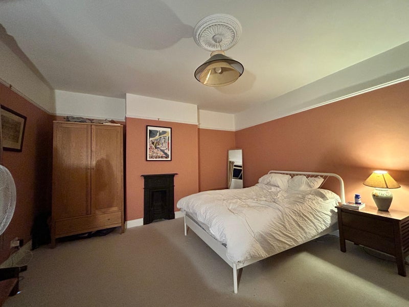 Room Webb Street in Bristol