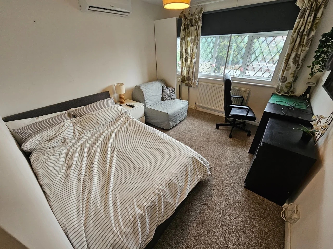 Room Rowelfield in Luton