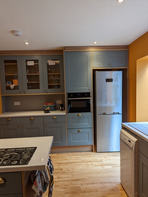 Room Kingswood Close in Crawley