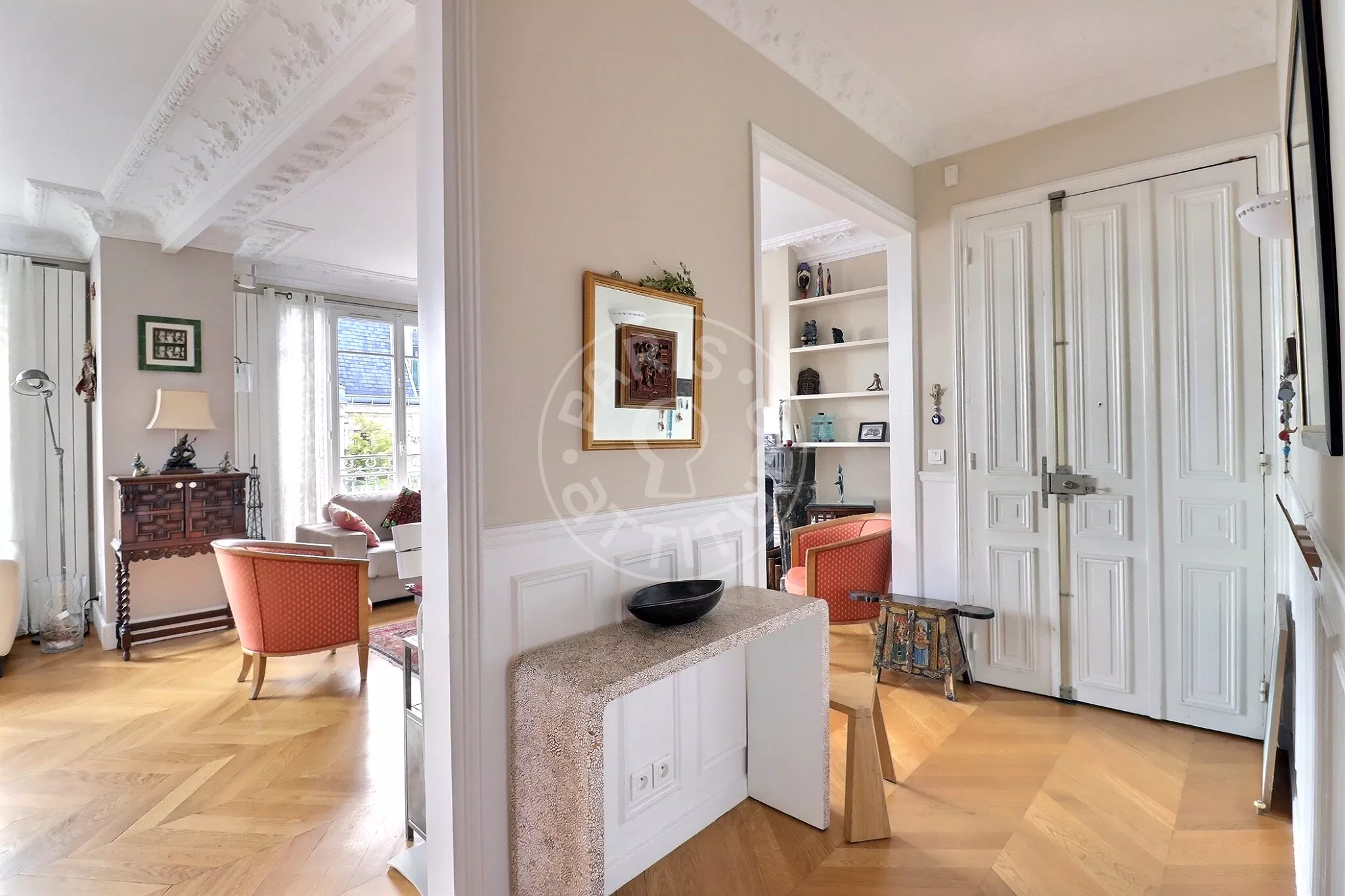 Appartement Rue Tourlaque à Paris