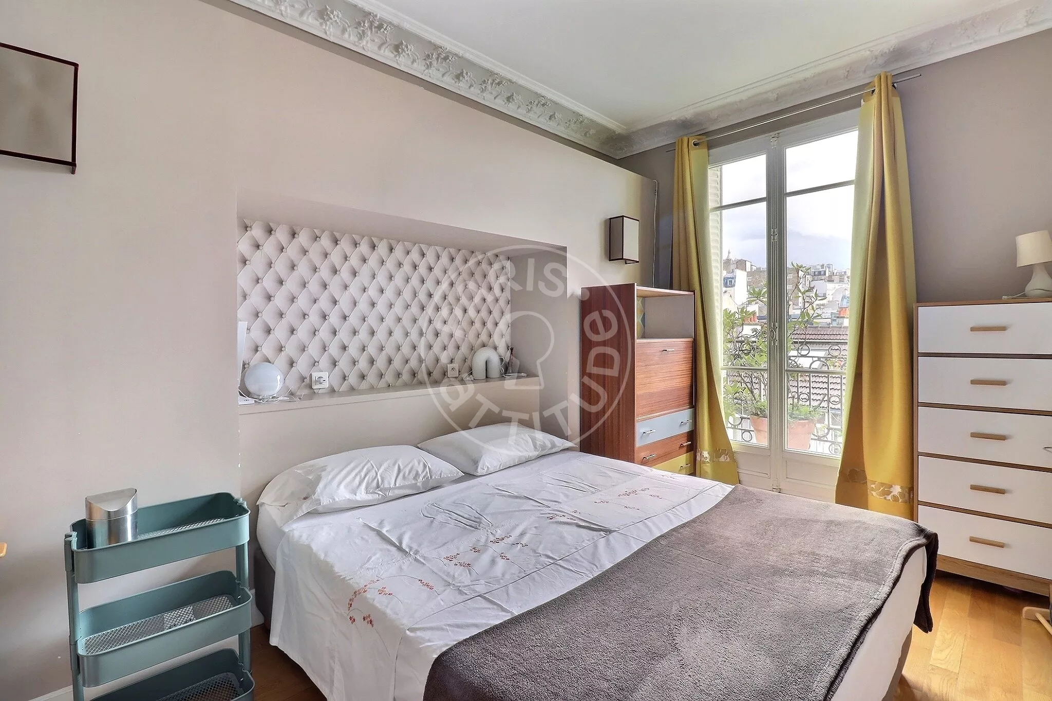 Appartement Rue Tourlaque à Paris