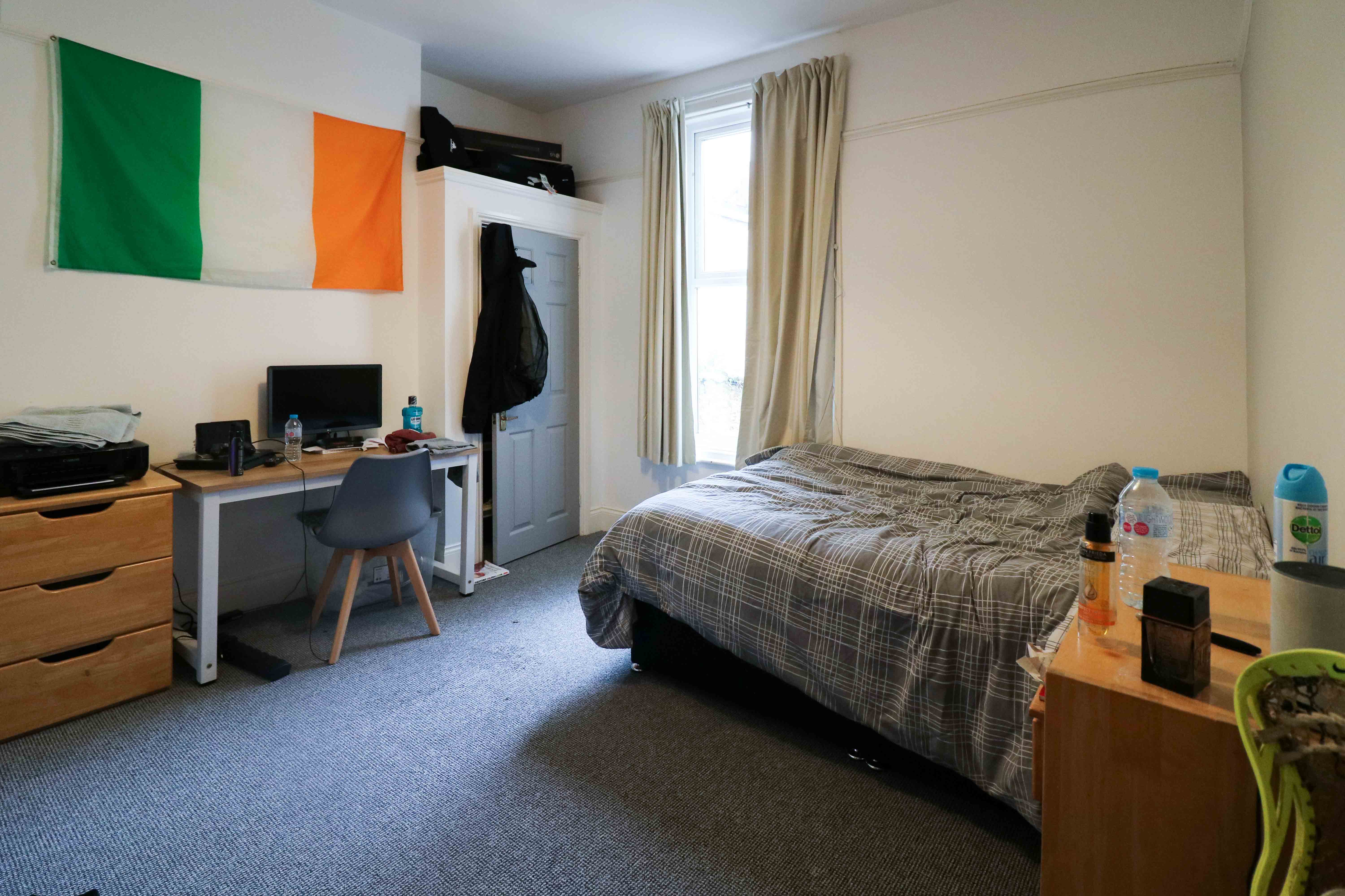 Flat Lisson Grove in Plymouth