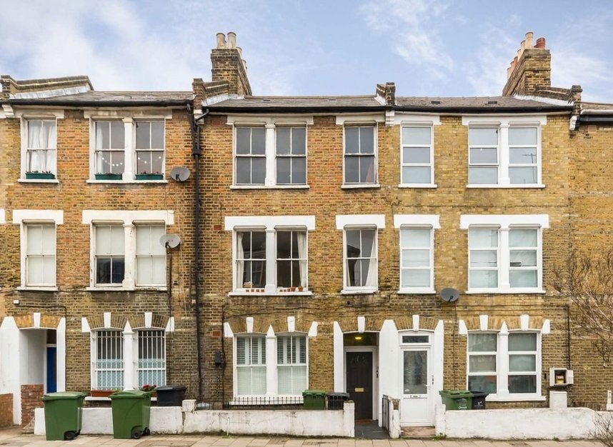 Flat Landor Road in Greater London