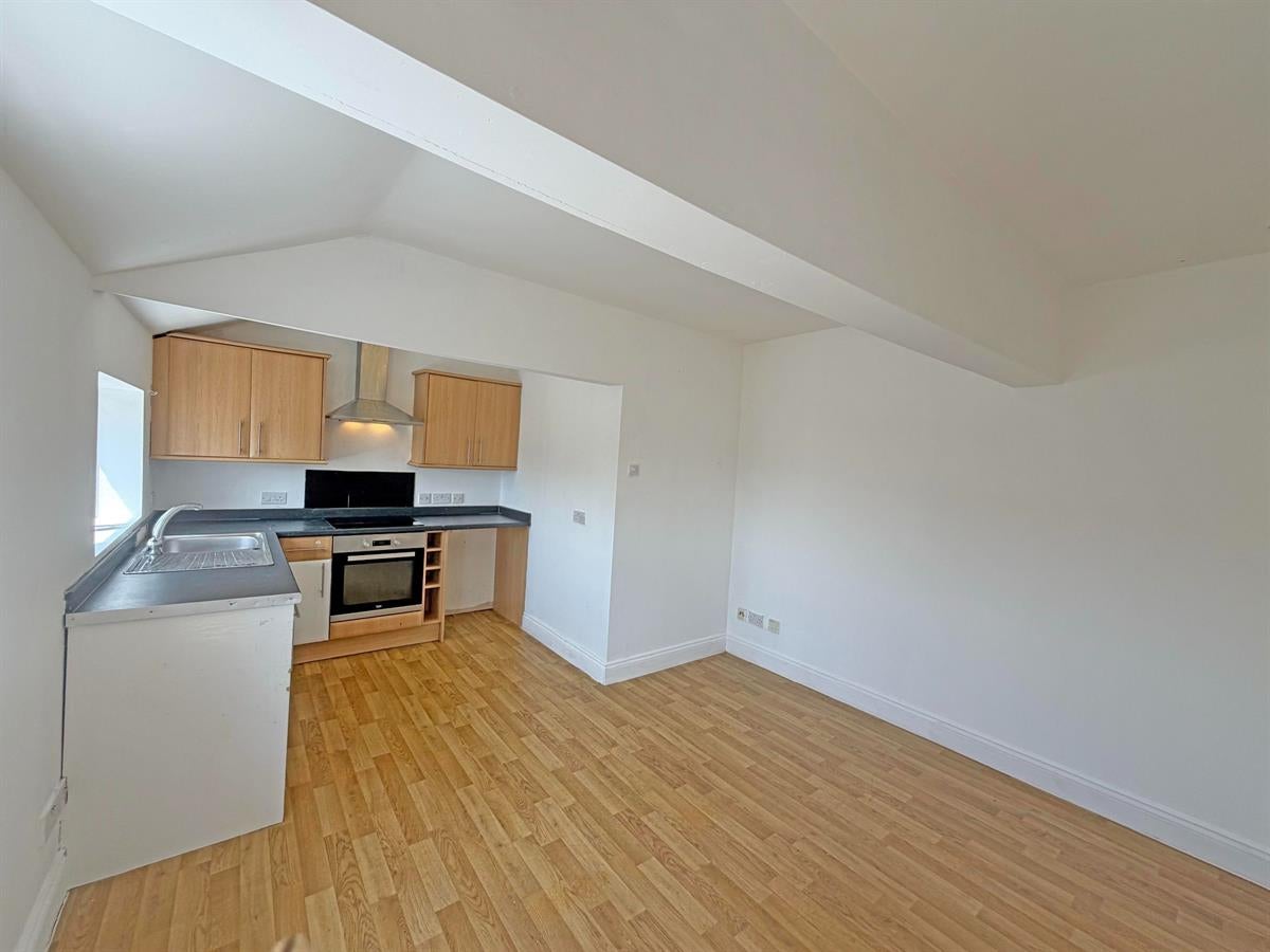 Flat The Broadway in Bedford