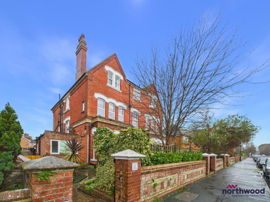Flat Grassington Road in Eastbourne
