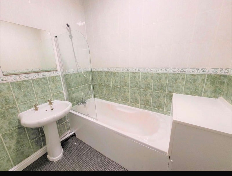 Flat Prescot Street in Liverpool