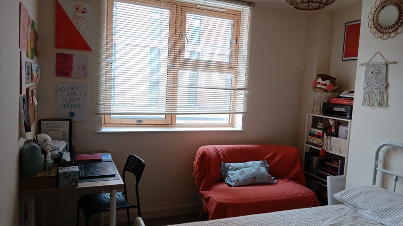 Room Dyche Street in Manchester