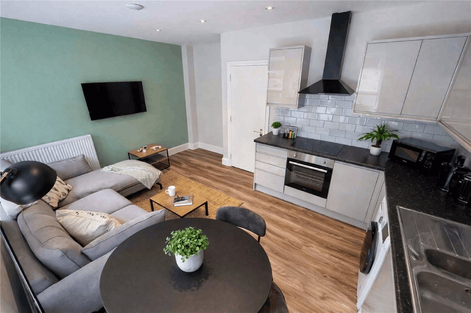 Flat Hotwell Road in Bristol