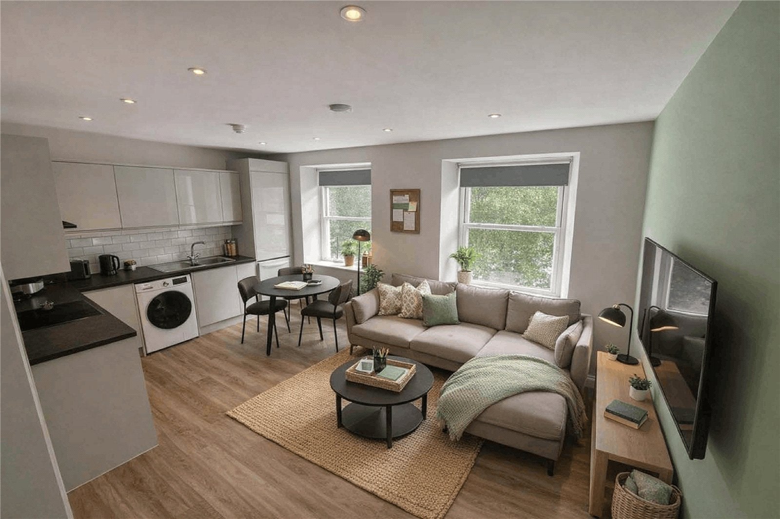Flat Hotwell Road in Bristol