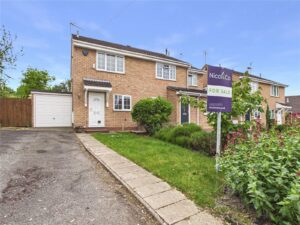 House Kingston Close in Droitwich Spa